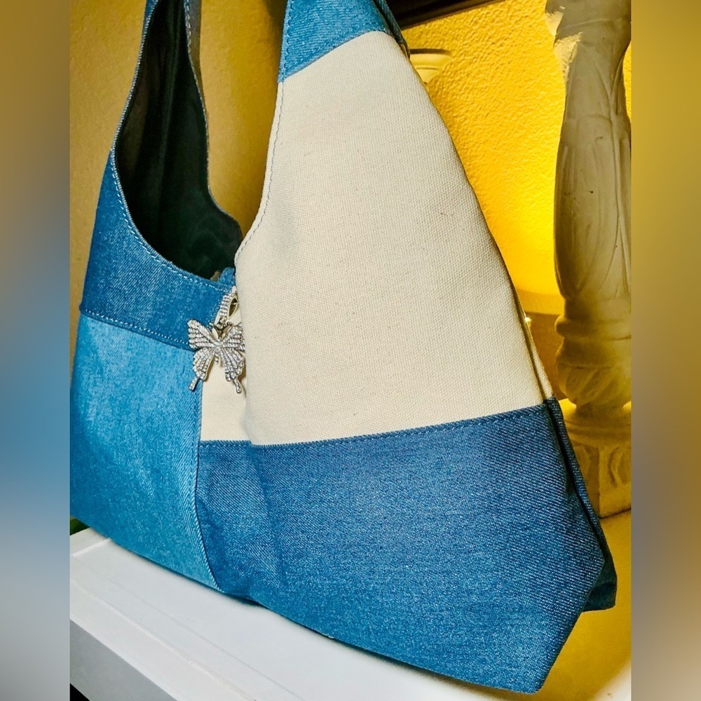Stylish Blue and Cream HOBO Women's Bag - Picture 3 of 14